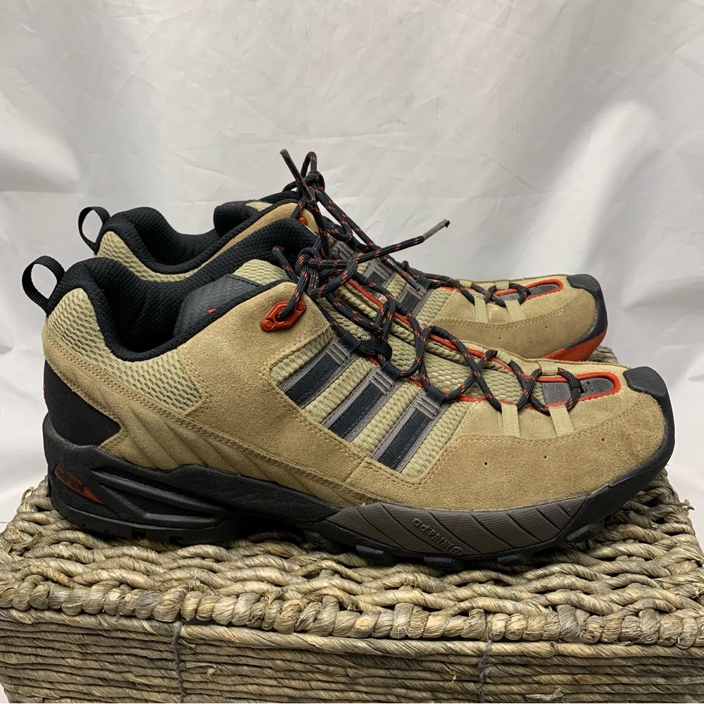 Adidas Adid M’s Kumasi boots/sneakers size 13